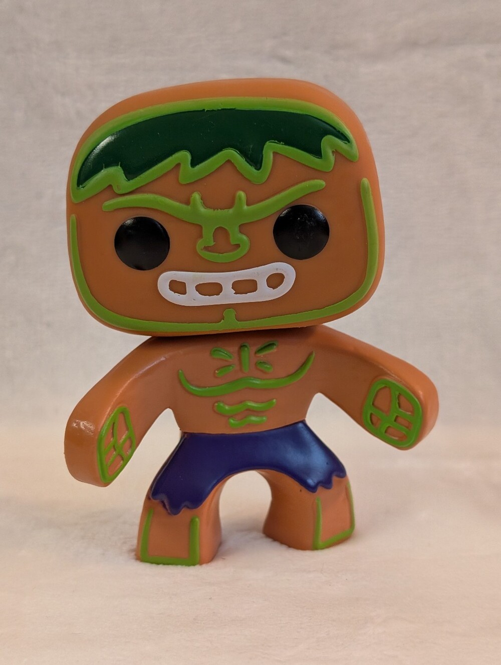 (2 For $10) Gingerbread Hulk #935 Funko Pop Figure, 2021